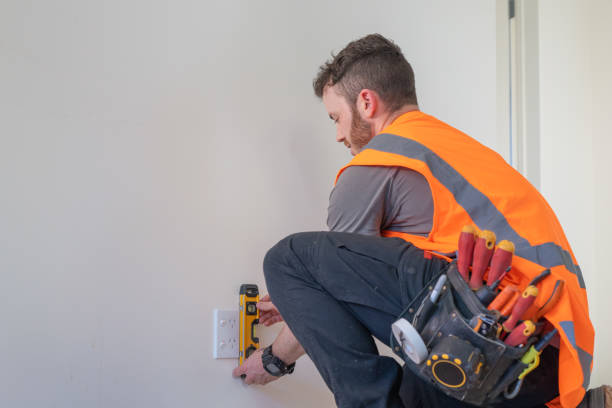 Electrical Outlet Repair in Oaklawn Sunview, KS